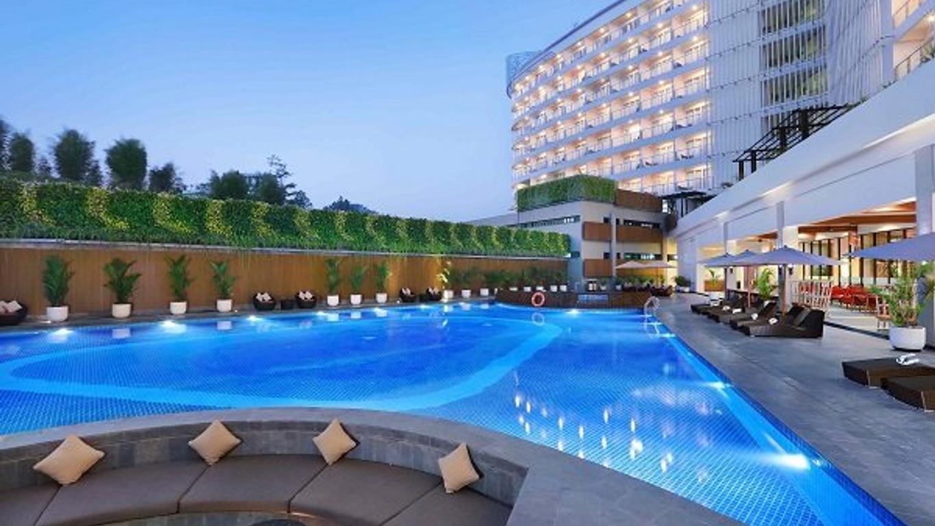 The Alana Hotel And Conference Sentul City By Aston